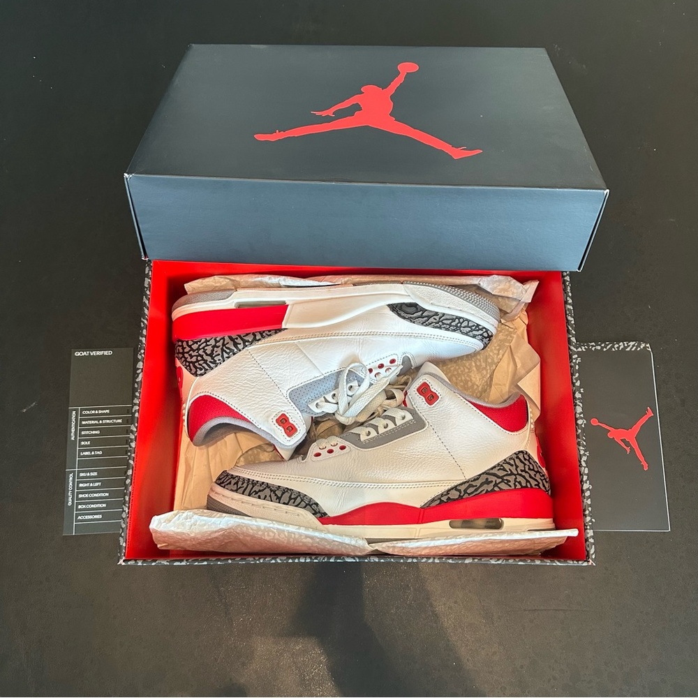 Men’s Jordan 3 - Fire Red’s (lightly used) Men’s 8.5
